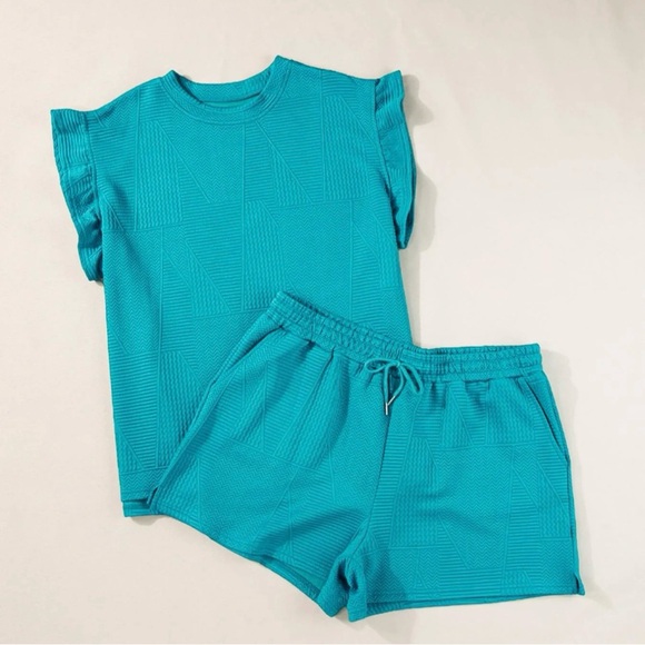 Mixed Patterned Ruffle Sleeve Shorts Set NWT - Picture 6 of 10